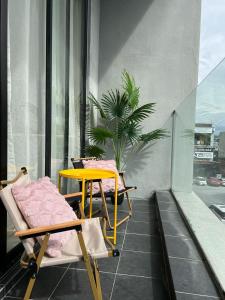 Swing & Pillows - Dream Inn Bandar Mahkota Cheras, Selangor