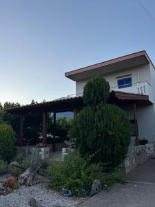 Xenonas Anopolis 2