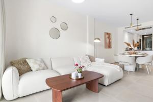 Luxury Sunny Golf Apartment Calanova