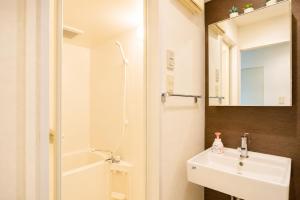 Central Namba 5min Kuromon Market 黒門市場徒歩5分 Entire Private Apt