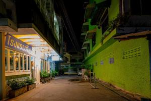 Diff Hostel