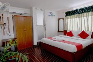 Royal Garden Resort