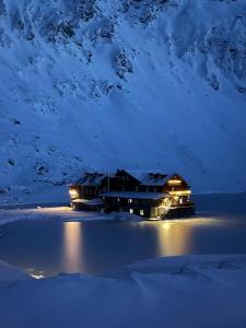 Cabana Bâlea Lac