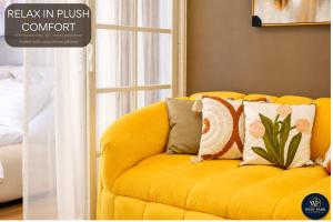 Cozy Luxe 1BR Condo at Park McKinley West