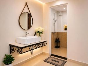 Manus Life Hotel