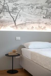 Bright 2BR - 2BA - Garden - AC - Central