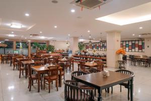 Hotel Puri Indah & Convention