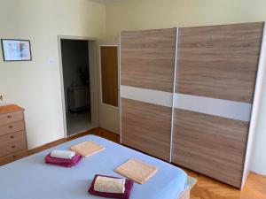 Apartment Luka, Seaview with Terrace and Balcony - Up to 6 Guests