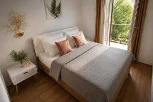 Apartment Pinia, King Bed, Balcony & Free Parking