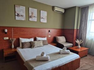 Dezudava Family Hotel