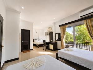 Champs Elysees Boutique Hotel