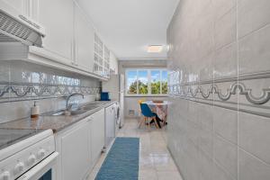 Sea Breeze Pilar