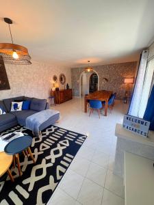 Villa Familiale avec Piscine Privée pour 10 Pers