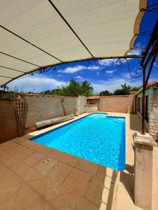 Villa Familiale avec Piscine Privée pour 10 Pers