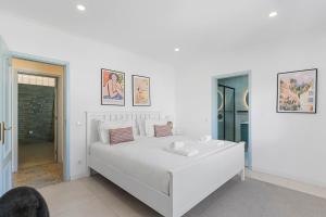 Relaxing Lagos Villa with Private Pool, 6 Min Beach