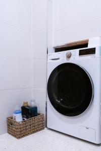 Ventura Stay - Bright and Stylish Studio in the Heart of Matosinhos