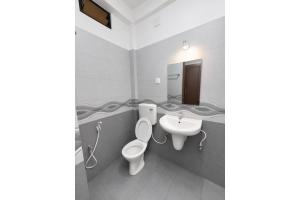 Hotel Baliapanda Uk-Palace Near Jagannath Temple - Lift and Parking Facilities Fully Air Conditioning Premium Room