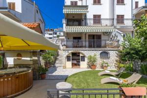 Lauranella apartment Lovran Opatija, Hot tub, EVcharger, free parking & pure relaxation
