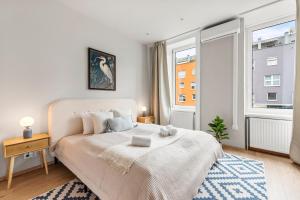 Elégance - 2BR Superior Family Suite with AC - City Center