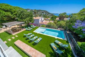 Villa Garden con Piscina Frente al Mar y Aire Acondicionado