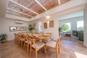 Villa Garden con Piscina Frente al Mar y Aire Acondicionado