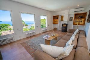 Villa Garden con Piscina Frente al Mar y Aire Acondicionado