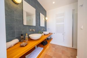 Villa Garden con Piscina Frente al Mar y Aire Acondicionado