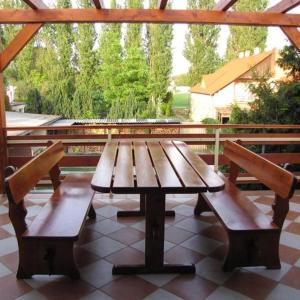 Balaton Apartmanház