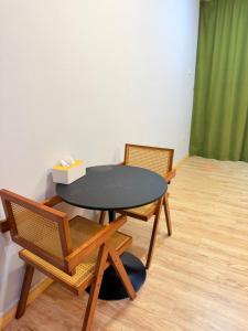 028 NO DEPO Projector Palazio Apartment Mount Austin Vintage House Netflix Wifi