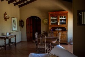 Pollitium Country House