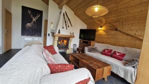 La vente en poupe : Luxury chalet (11p). 5 bedrooms and 3 bathrooms. In the centre of Vallandry, with a beautiful view