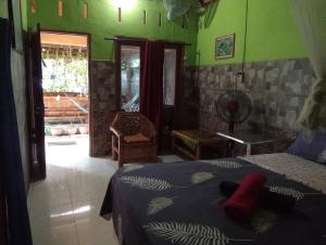 Pelangi Homestay & Resto Gili Gede