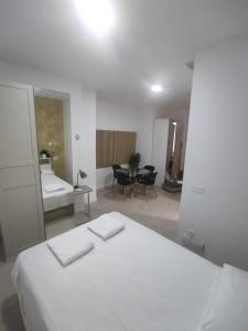 Urban suite 2 (2 rooms)