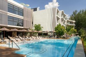 Radisson Blu Resort, Phuket Mai Khao Beach
