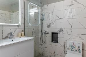 Αtheniannest Alexandras Modern City Apartment