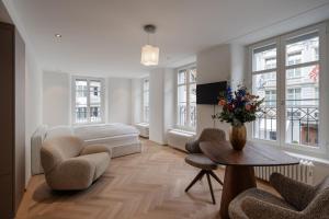 ODA Suites - self check-in apartments, old town