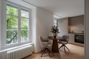 ODA Suites - self check-in apartments, old town