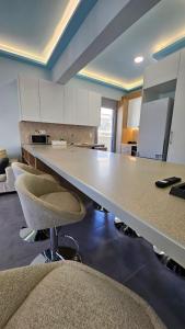 Rhodes City University Suite
