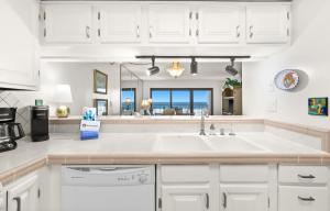 Emerald Towers 0405