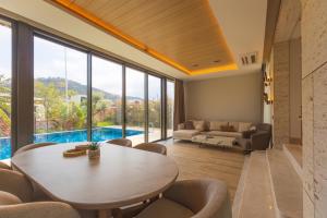 Leaf Villa Terra