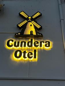 Cundera Hotel