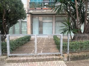 Nuevo y tranquilo de 1 habitación 15 minutos del casco histórico