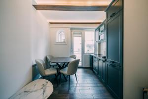 White City Nest
