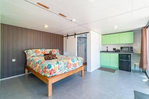 Cozy Secret Beach Getaway w Pool Gecko Casita