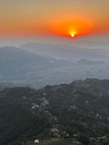 SARANGKOT HILLs PVT LTD