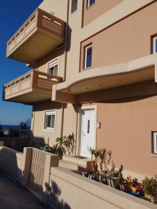 Kissamos Hillside Blue Studio 1