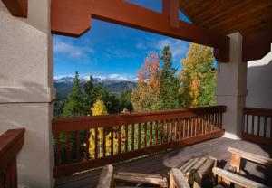 Mountainscape Long Stay Townhome: 30+ Day Rental w Breathtaking Views