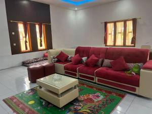 Cozzy Villa Satria Carita Alam