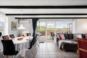 3300-Hvide-Sande-Anker-Eskildsens-Vej-14