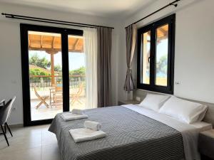 Ammos Casta Beachfront